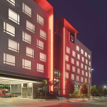 Radisson Red Miami Airport Hotel Bagian luar foto